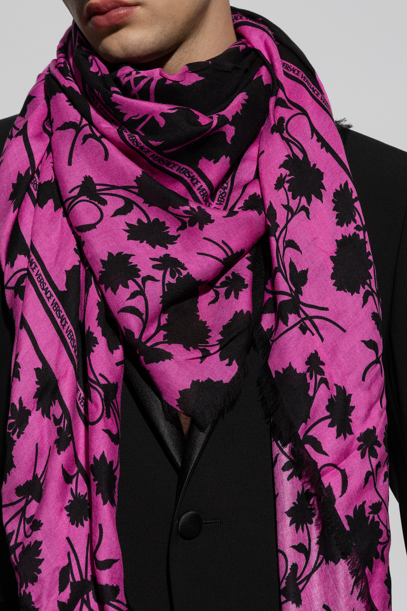 Versace Patterned scarf Men's Accessorie Vitkac